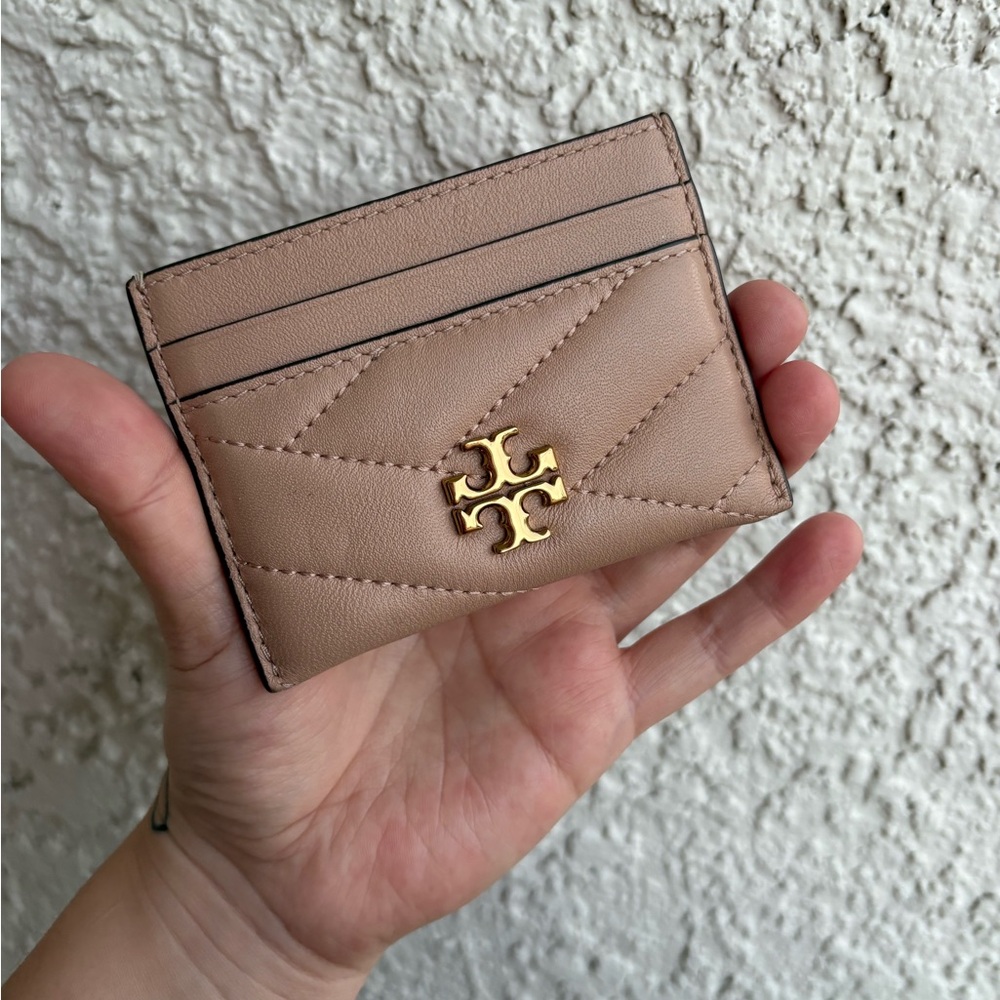 Tory Burch Quilted Card Holder in tan with Gold Logo
